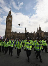 g20-police-getty_156514t-200