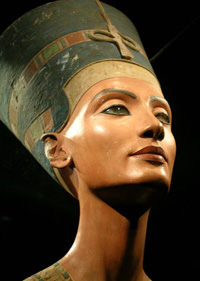 nefertiti1-200