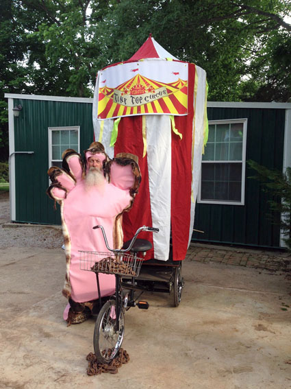 bigfoot-tinytopcircus-3558-425