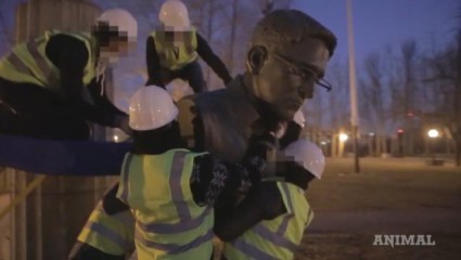 Illicit statue of Edward Snowden erected in Brooklyn